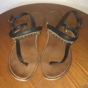 Black thong sandals